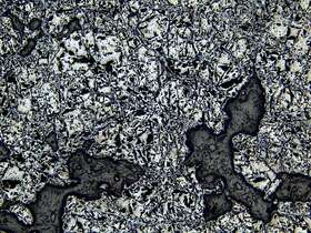 块状磁铁矿矿石