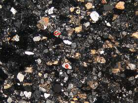 凝灰质细砂结构