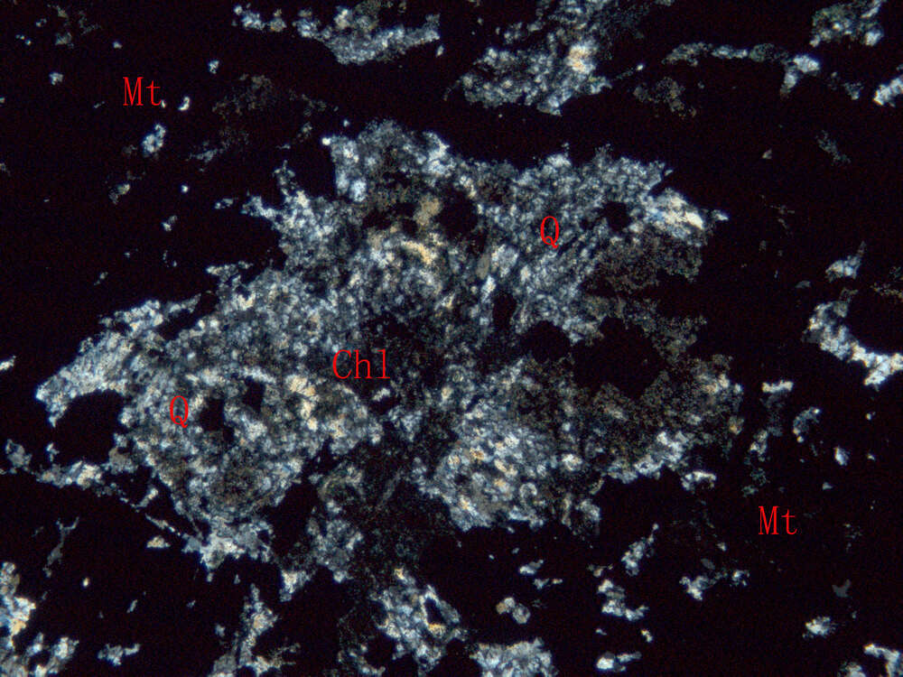 赤铁矿化磁铁矿矿石