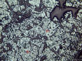 赤铁矿化磁铁矿矿石