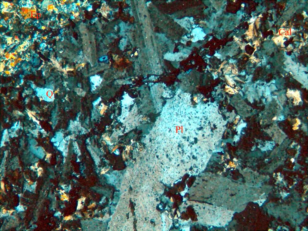 黄铁矿化碎裂化闪长玢岩