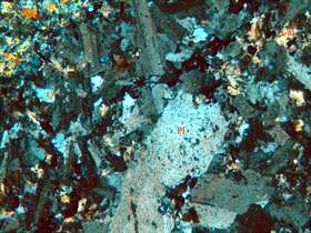 黄铁矿化碎裂化闪长玢岩