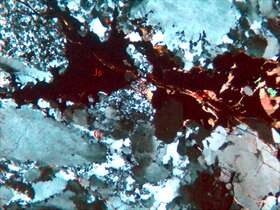 黄铁矿化石英脉