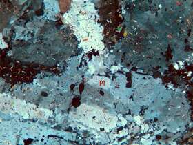 黄铁矿化长英岩脉