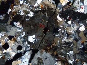 斑状钾长花岗岩