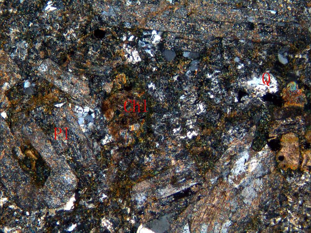 蚀变石英安山岩