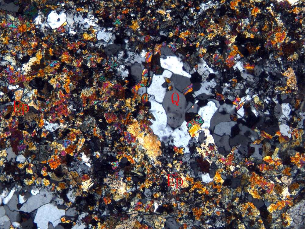 石英绿帘石蚀变岩