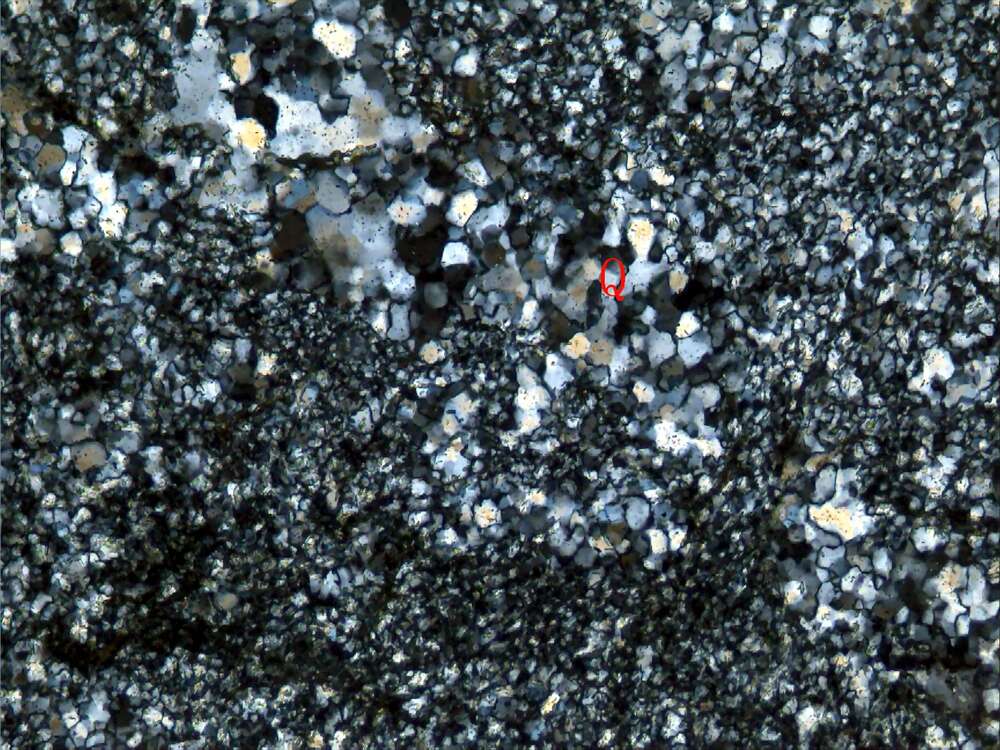 碎裂岩化石英岩