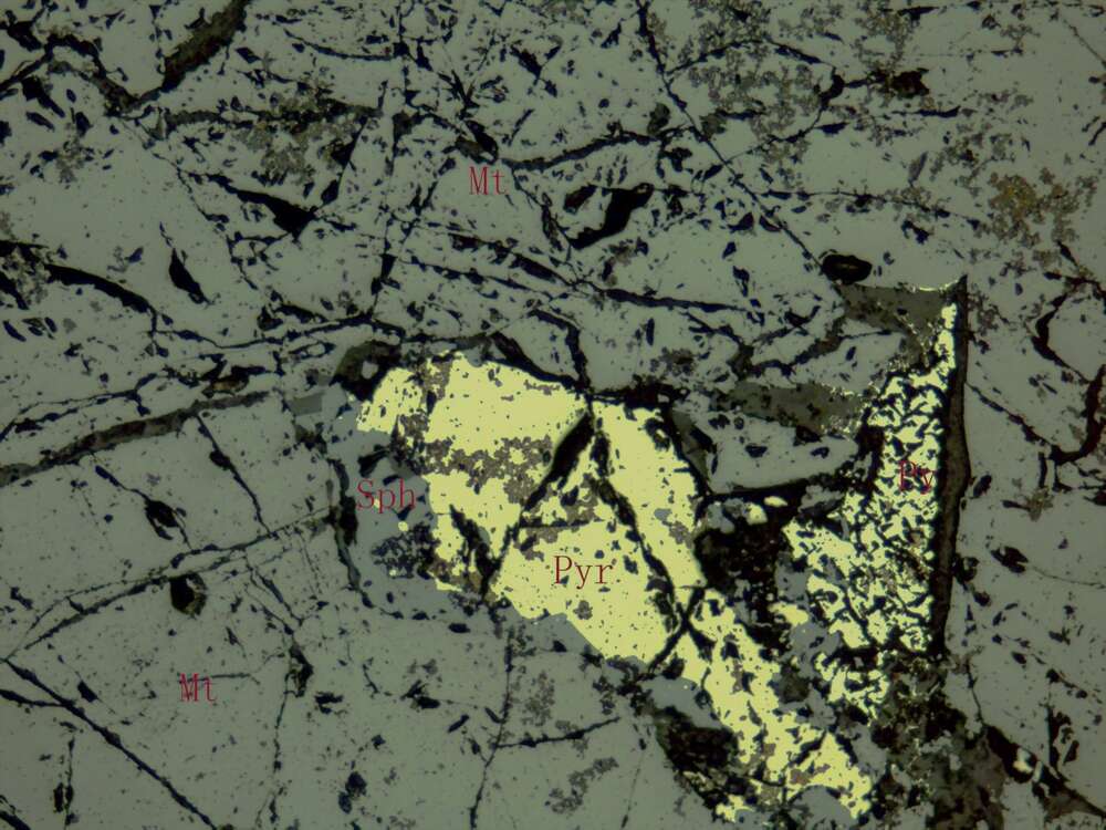 含硫磁铁矿矿石