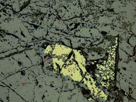 含硫磁铁矿矿石