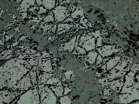 条带状磁铁矿矿石