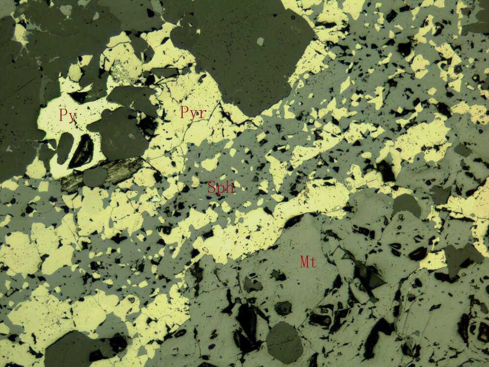含锌稠密浸染状磁铁矿矿石