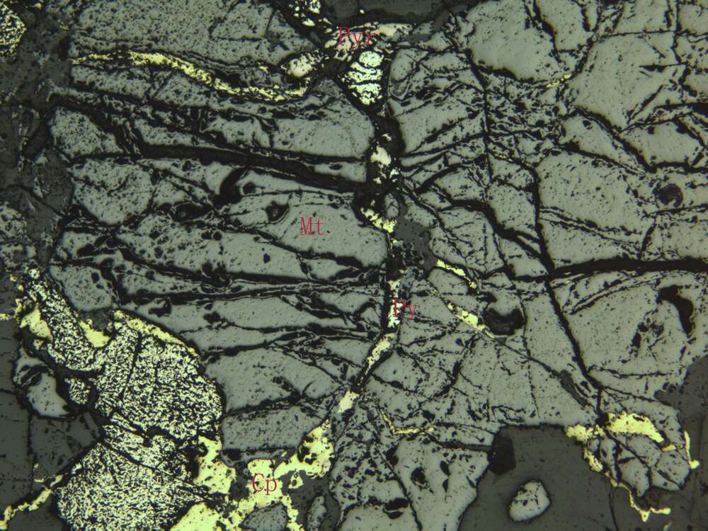 条带状磁铁矿矿石