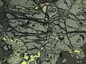 条带状磁铁矿矿石