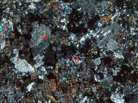 透辉石化晶屑岩屑凝灰岩