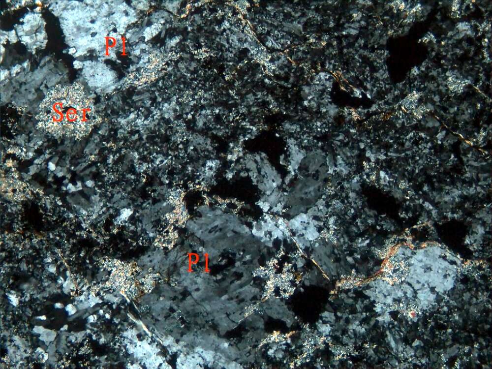 碎裂蚀变英安岩