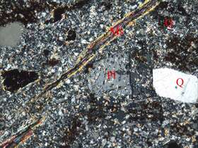 蚀变斜长花岗斑岩
