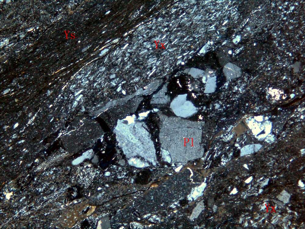 铜矿化强片理化蚀变凝灰质砂砾岩