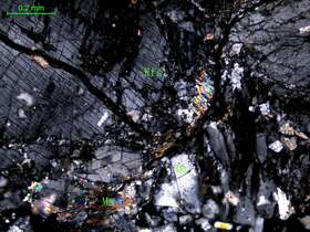 碎裂钾长花岗岩