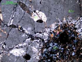 碎裂花岗闪长岩