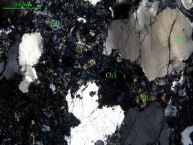 片理化蚀变斜长花岗岩