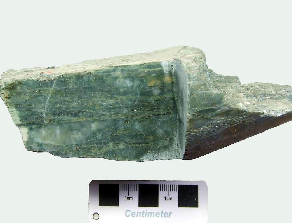 片理化蚀变晶屑岩屑凝灰岩