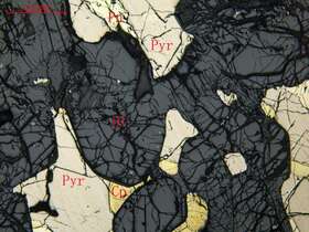 黄铜矿、磁黄铁矿、镍黄铁矿