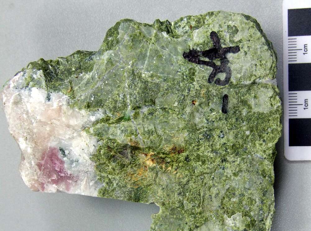 绿帘石矽卡岩