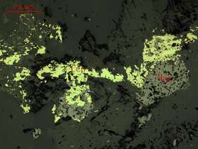 黄铜矿-磁铁矿-钛铁矿