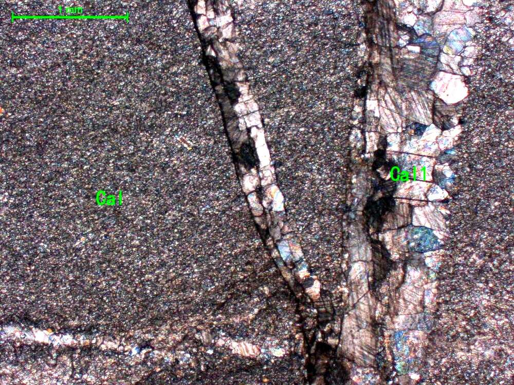 碎裂粉晶灰岩