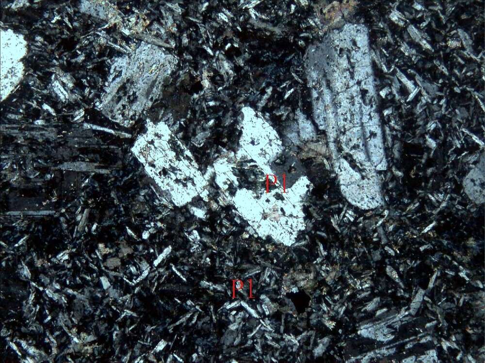 蚀变玄武岩