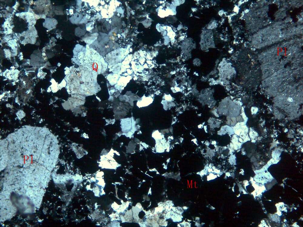 磁铁矿-石英脉