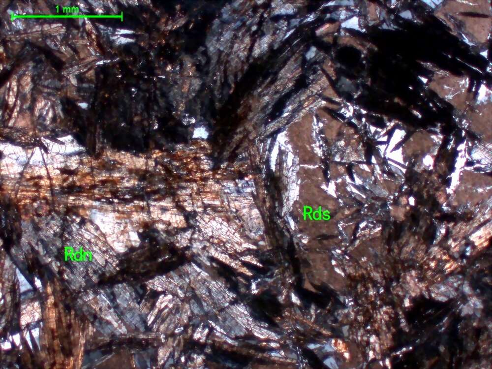 含蔷薇辉石菱锰矿矿石