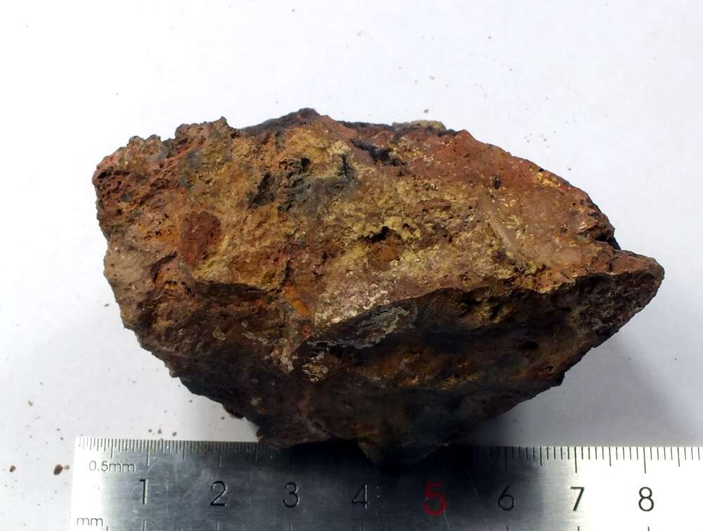蚀变霏细岩