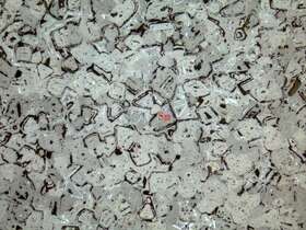 含铅菱锌矿矿石