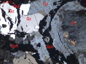 石墨化中细粒花岗岩