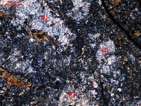 碎裂强蚀变玄武岩