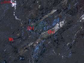 含磁铁矿绿泥石岩