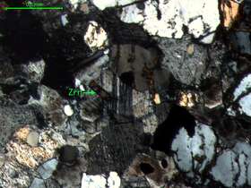 蚀变细粒花岗岩