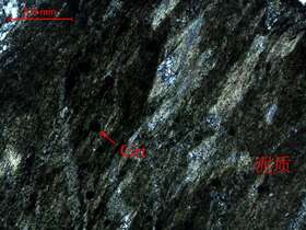 灰色碎裂岩化泥质板岩