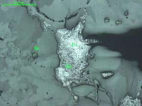 块状菱锌矿矿石