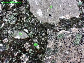 岩屑角砾凝灰岩