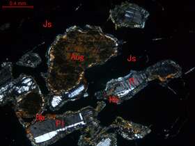 钛铁矿-磁铁矿矿石（金属矿化辉长岩）