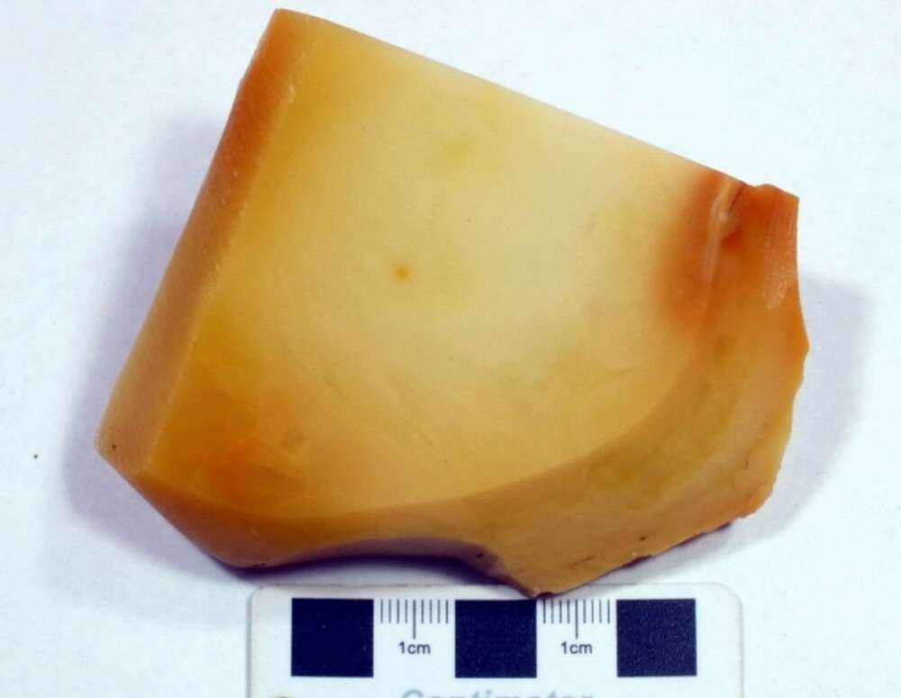 细粒石英岩
（石英质玉）