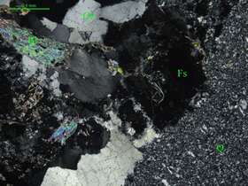 显微粒状石英岩