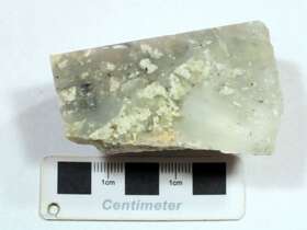 细粒石英岩
（石英质玉）