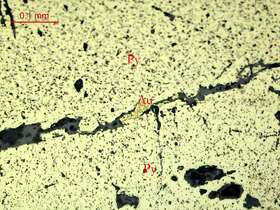 银金矿、褐铁矿化黄铁矿