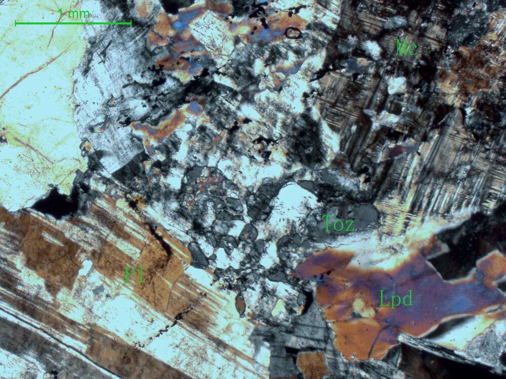 斜长花岗伟晶岩（斜长花岗岩）