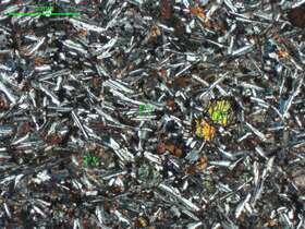 粗粒含橄榄石玄武岩