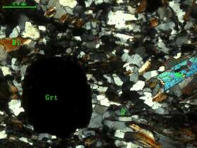 含石榴石黑云母石英片岩